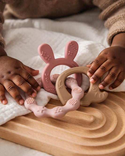 Silicone Teething Bracelet for Infants – Rabbit & Elephant Design