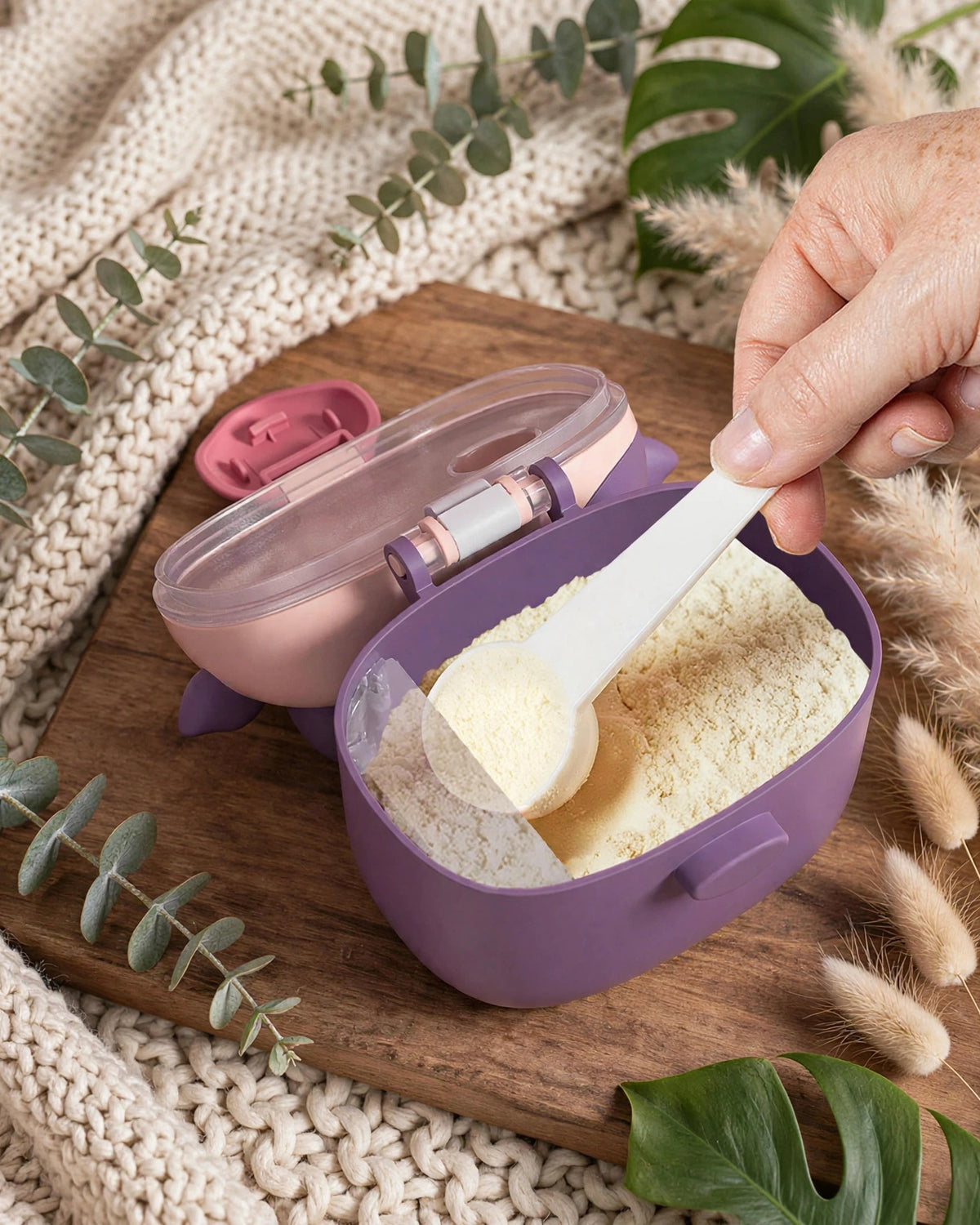 Baby Cow Design Milk Powder Dispenser