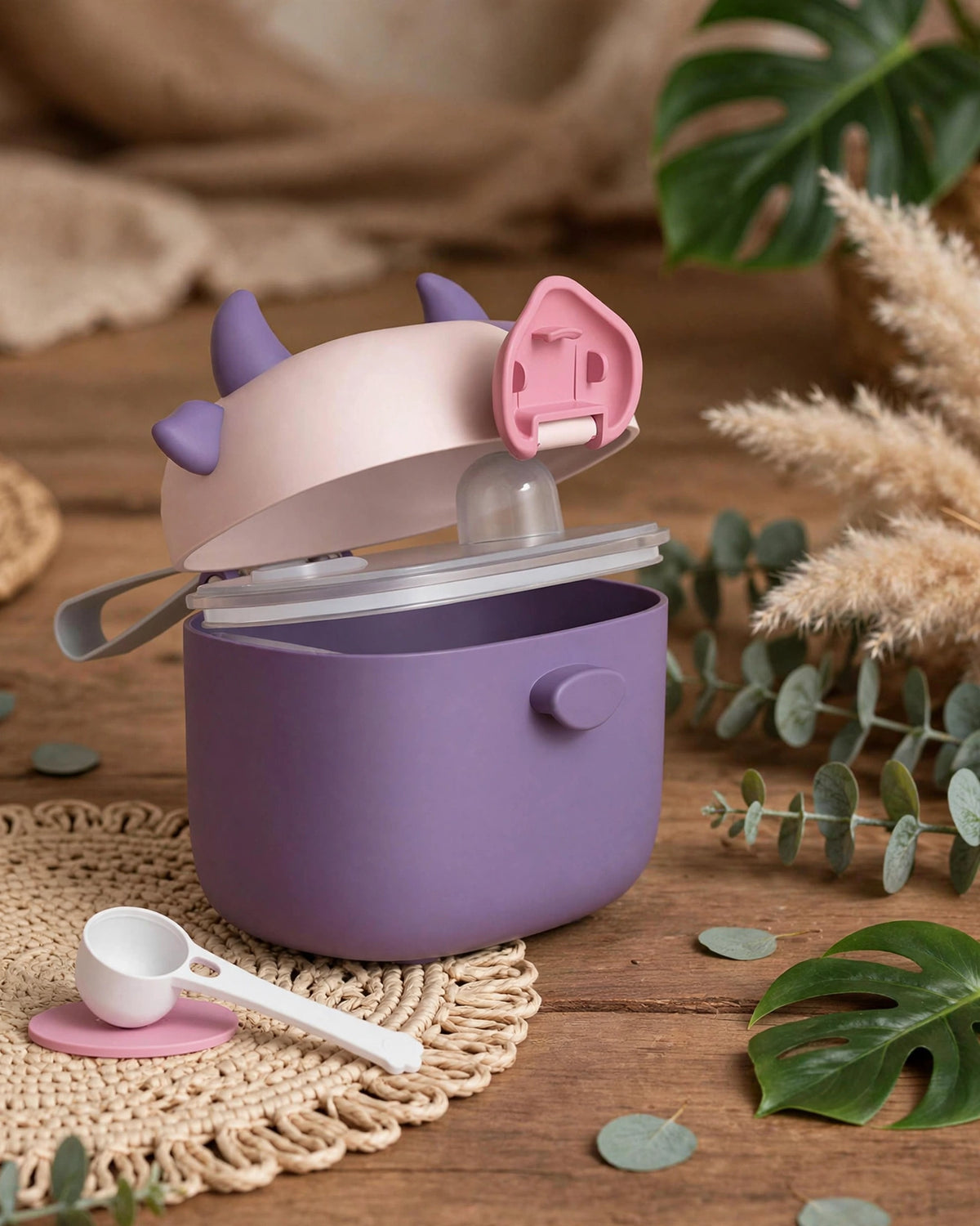 Baby Cow Design Milk Powder Dispenser