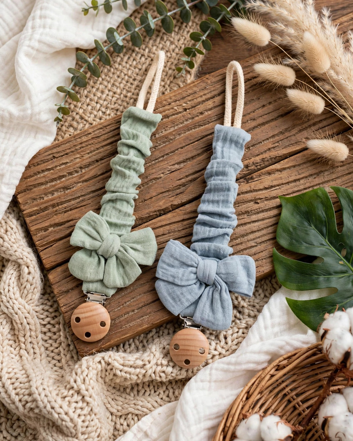 Baby Bowknot Pacifier Clips – 2pcs Wooden 3-Hole Holder, Solid & Printed