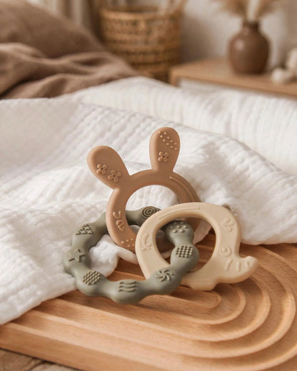 Silicone Teething Bracelet for Infants – Rabbit & Elephant Design